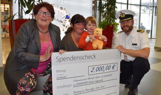 Scheckübergabe